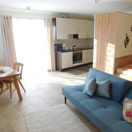 Apartment At The Rose Garden