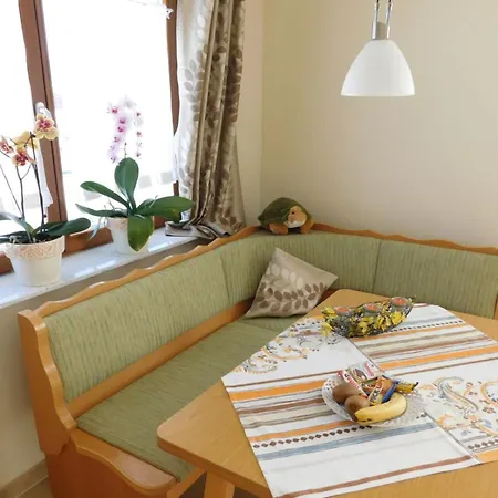 Apartment At The Rose Garden *